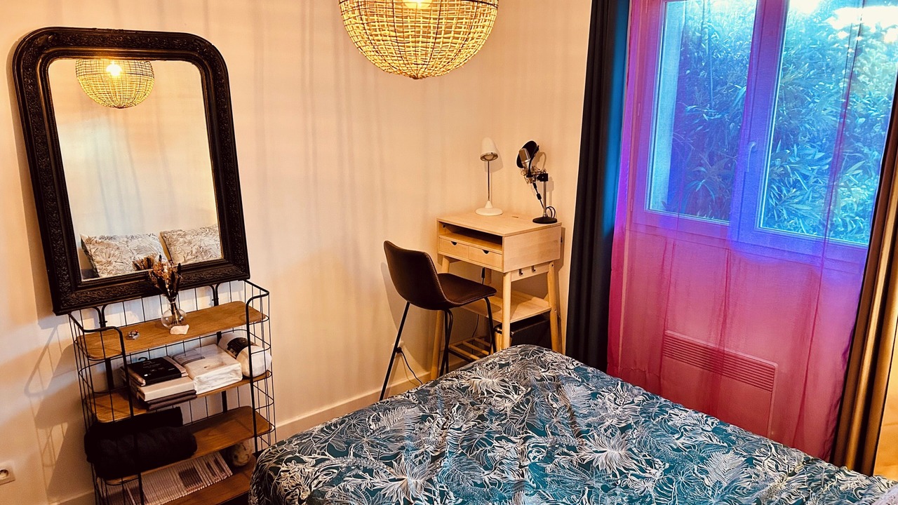 Photo of Bedroom in Peret
