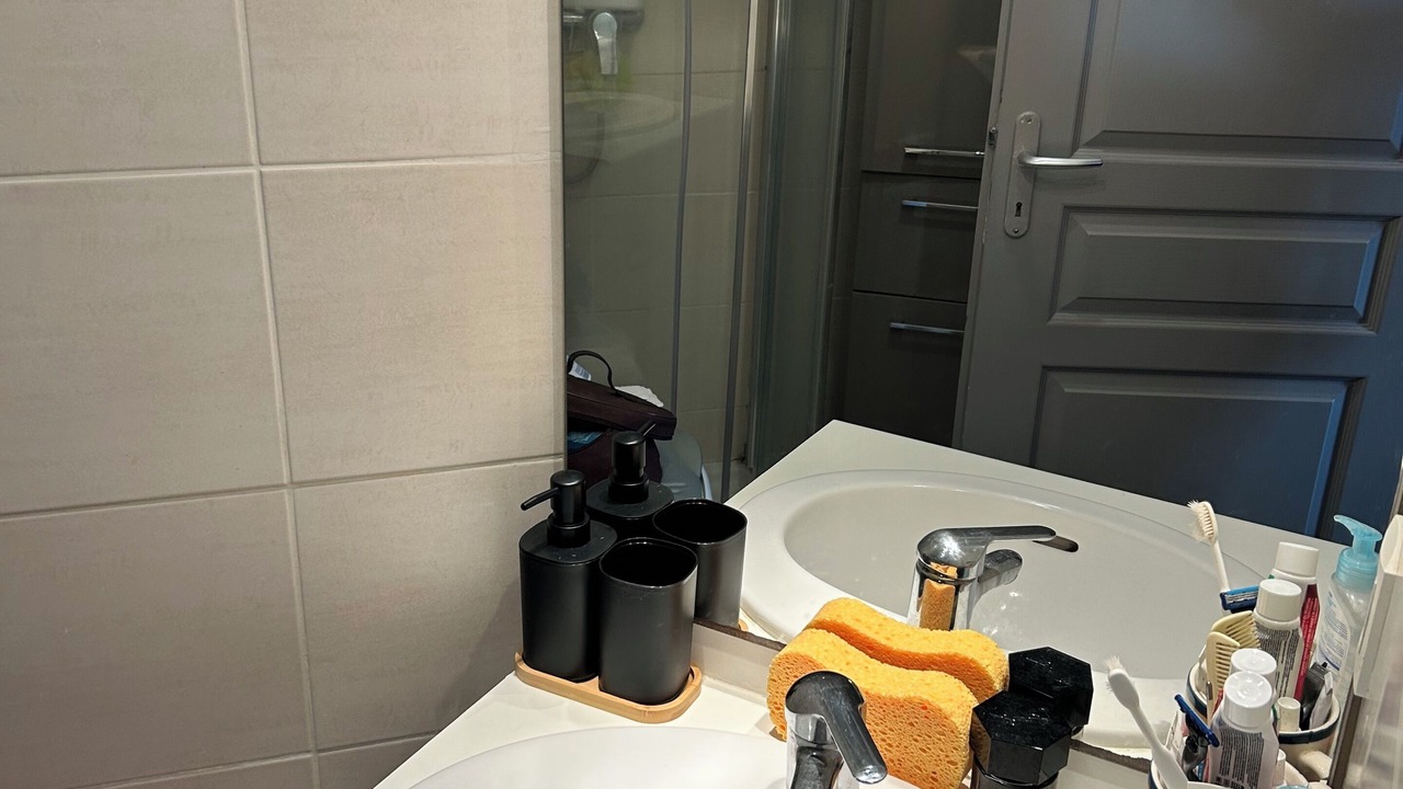 Photo of Bathroom in Peret