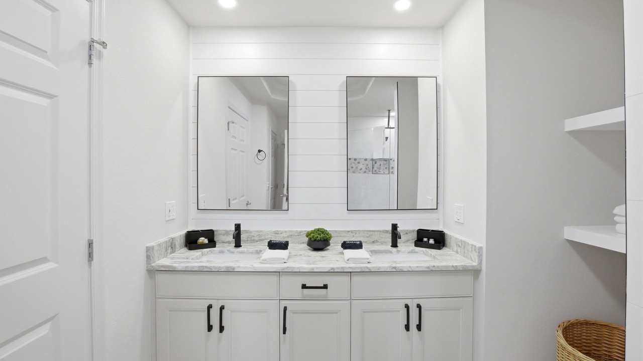 Photo of Bathroom in Reunion