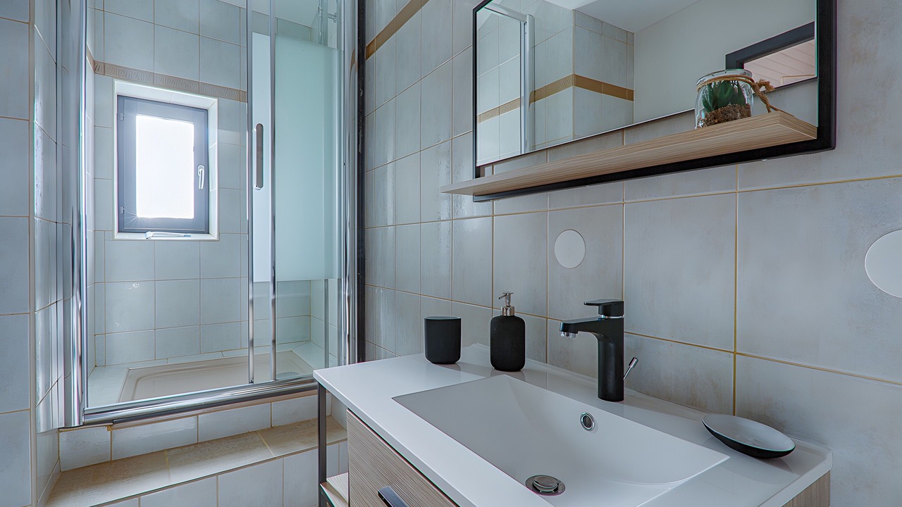 Photo of Bathroom in Romans-sur-Isere
