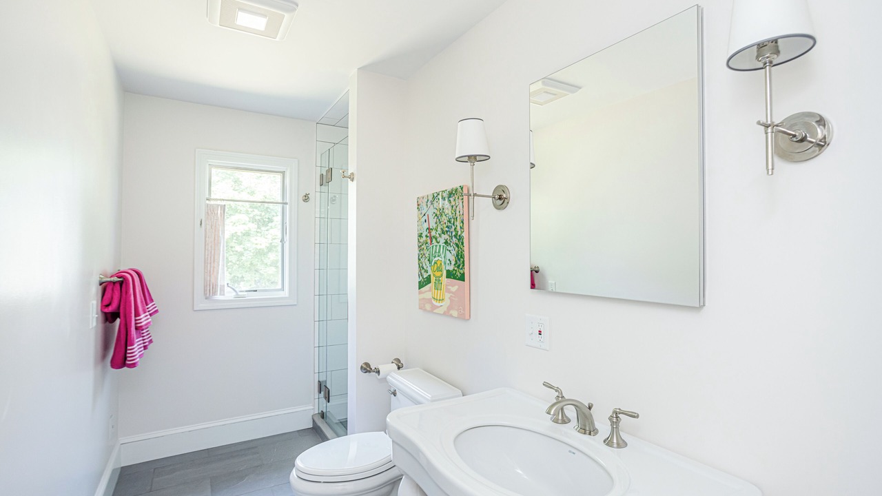 Photo of Bathroom in Easton's Point