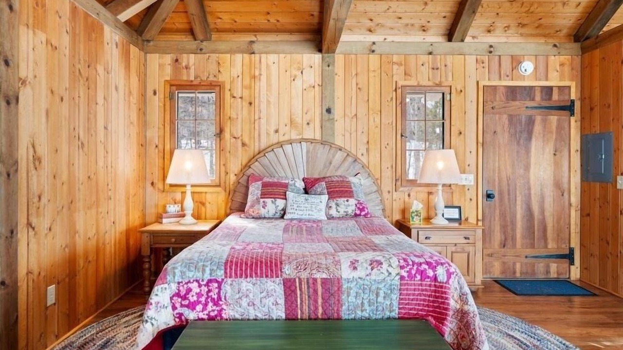 Photo of Bedroom in Harbor Springs