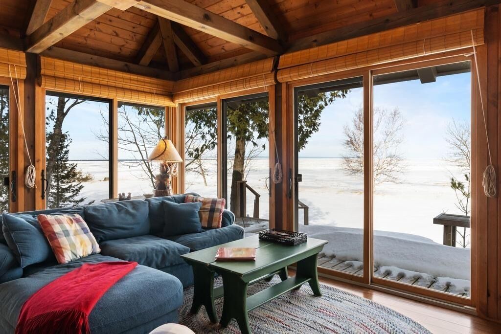 Photo of Livingroom in Harbor Springs