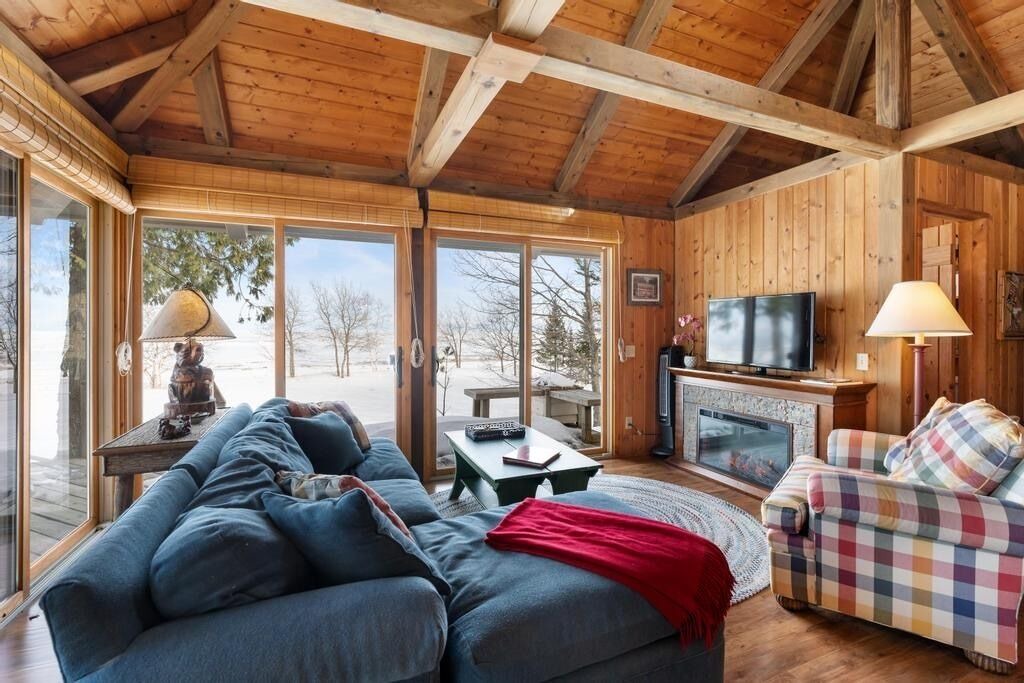 Photo of Livingroom in Harbor Springs