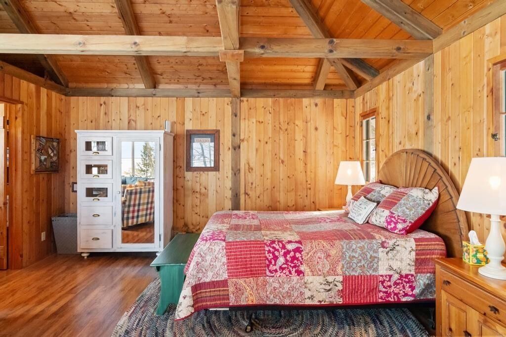 Photo of Bedroom in Harbor Springs