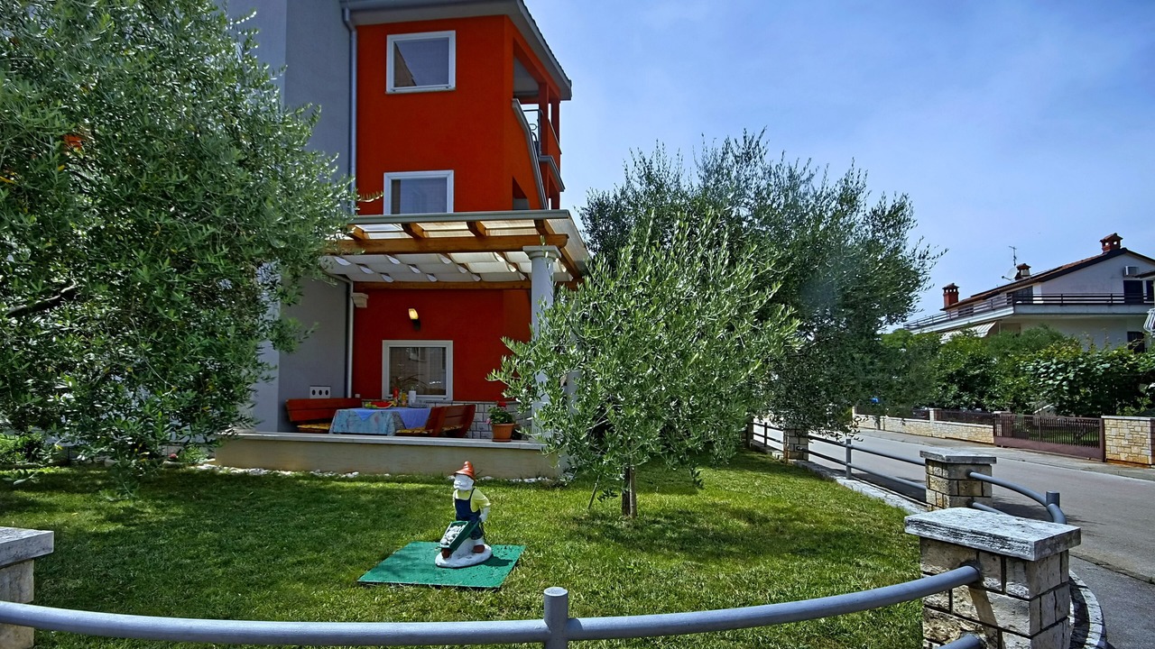 Photo of Outdoor in Murine
