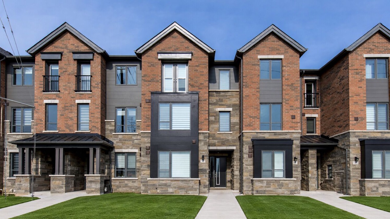 Photo of Outdoor in Oakville