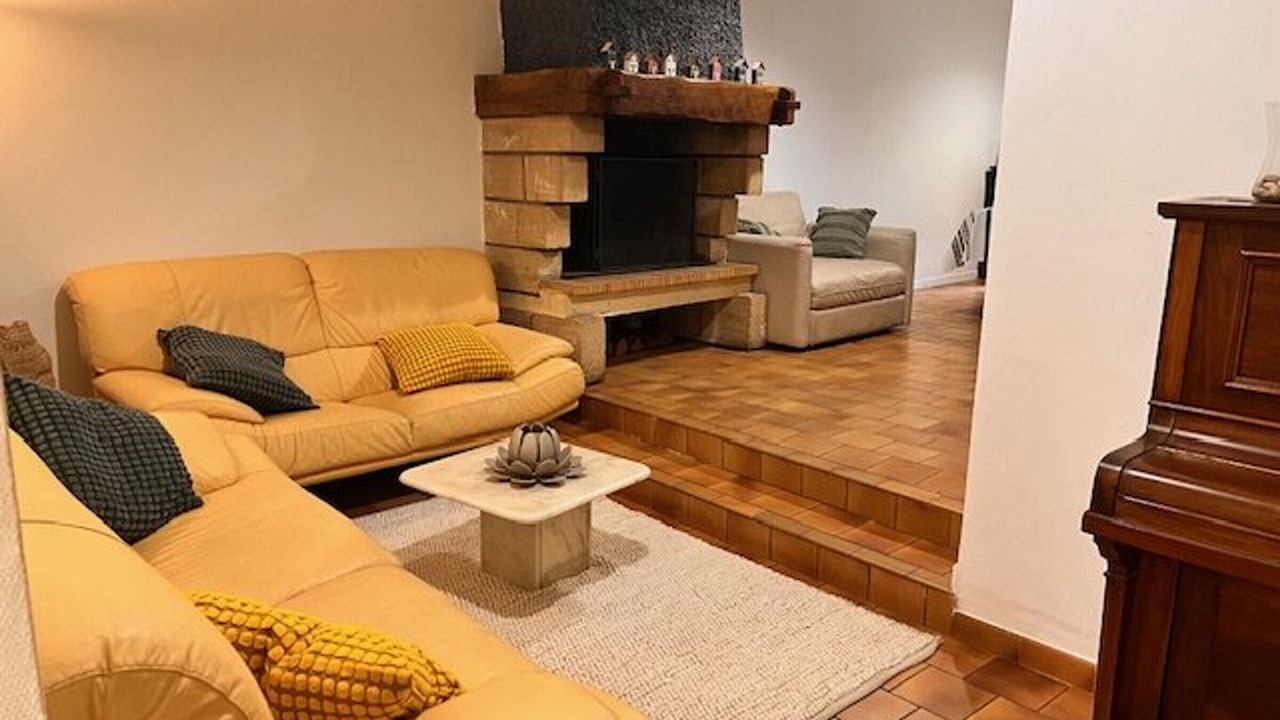 Photo of Livingroom in Nansouty-Saint-Genes
