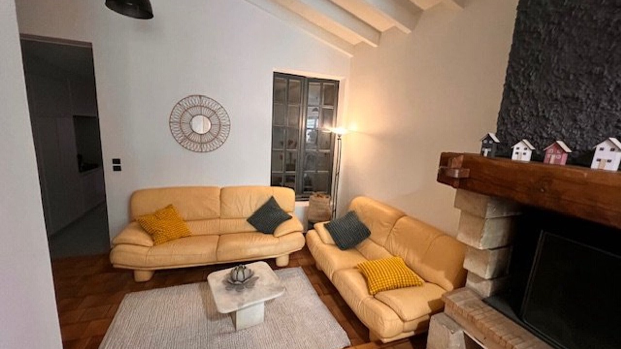 Photo of Livingroom in Nansouty-Saint-Genes