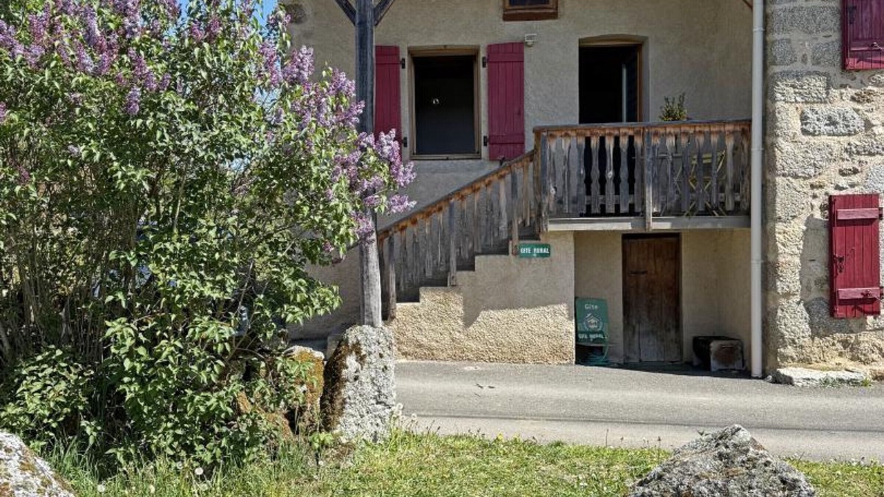 Photo of Outdoor in Saint-Julien-la-Vetre