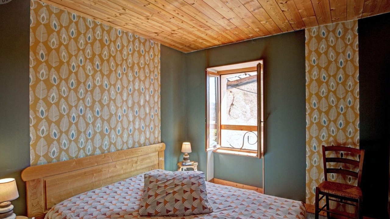 Photo of Bedroom in Saint-Julien-la-Vetre
