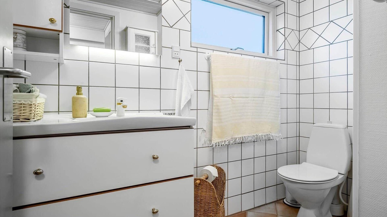 Photo of Bathroom in Beder Malling