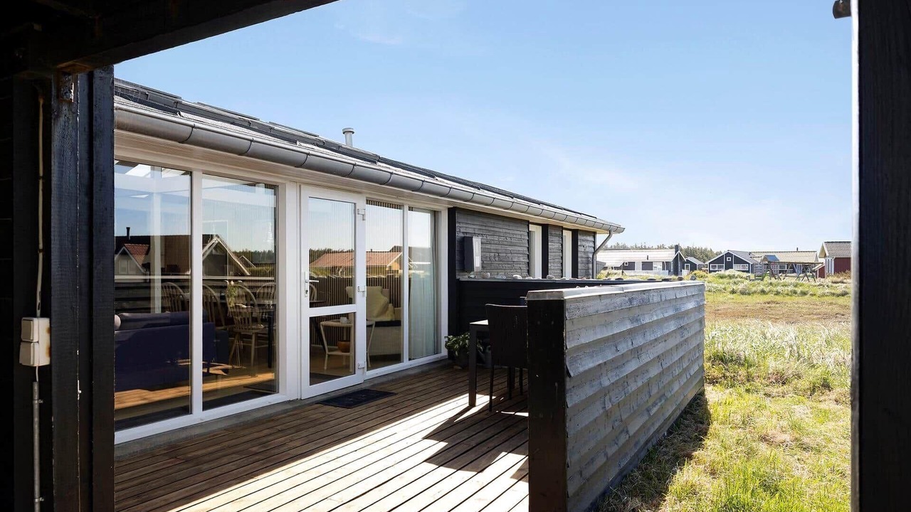 Photo of Patio Balcony in Vrist Strand