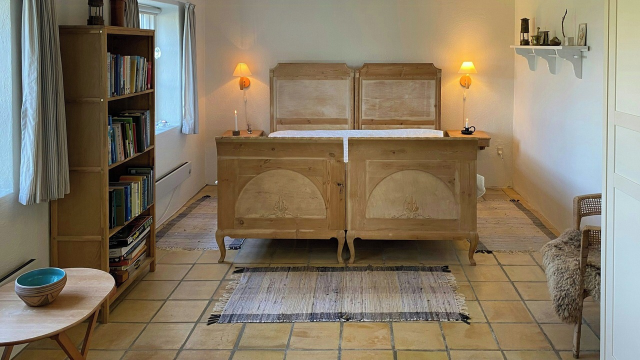 Photo of Bedroom in Fur