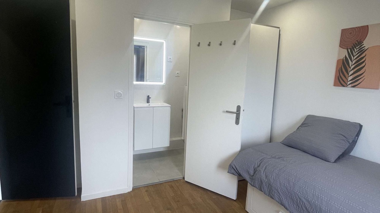 Photo of Bedroom in Argenteuil