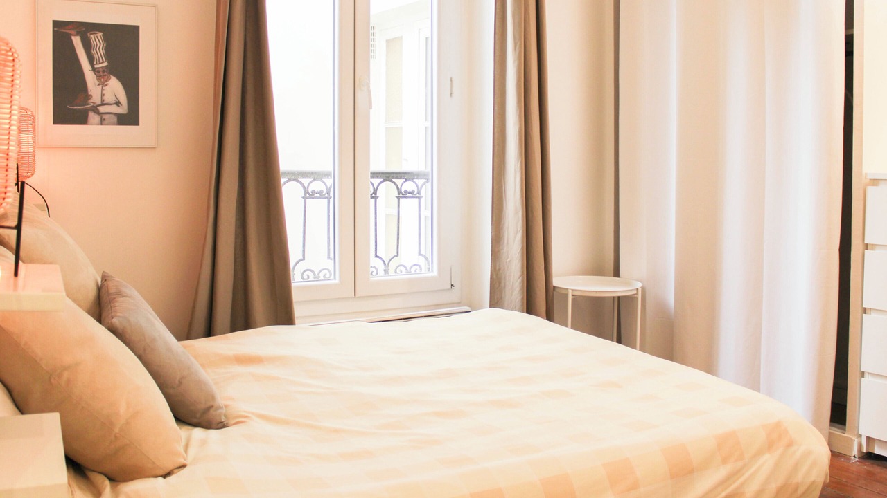 Photo of Bedroom in Chaillot