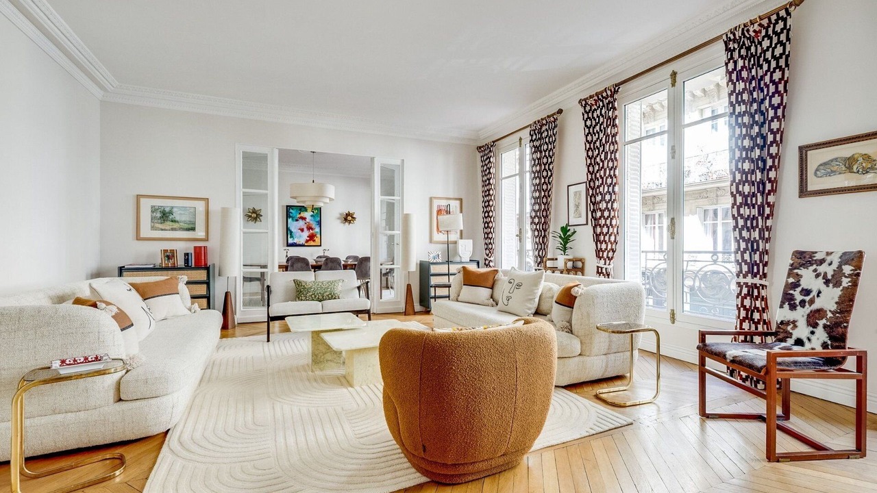 Photo of Livingroom in Quartier de la Plaine-de-Monceaux