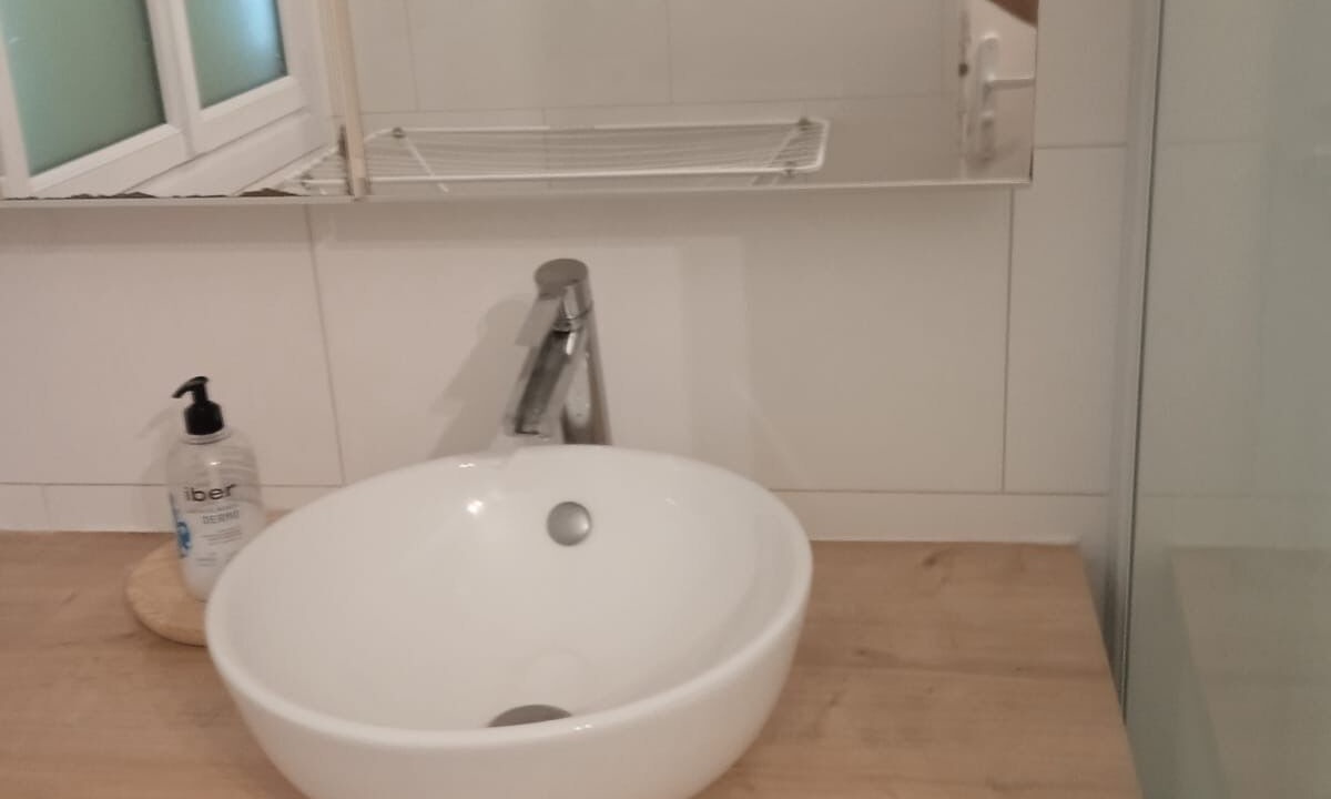 Photo of Bathroom in Ablon-sur-Seine