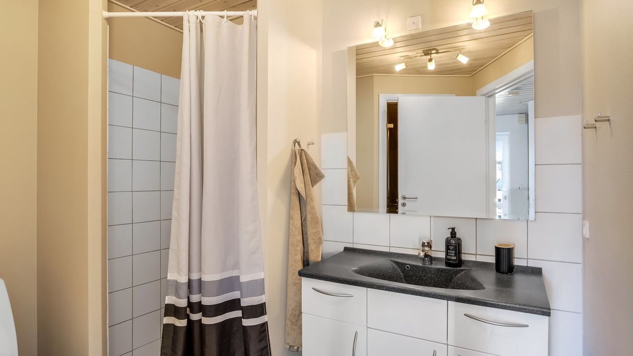 Photo of Bathroom in Lokken