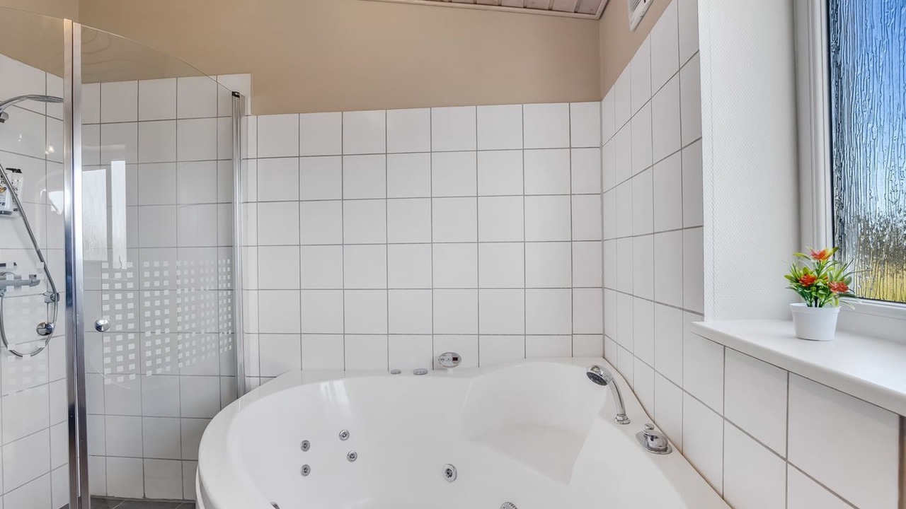 Photo of Bathroom in Lokken