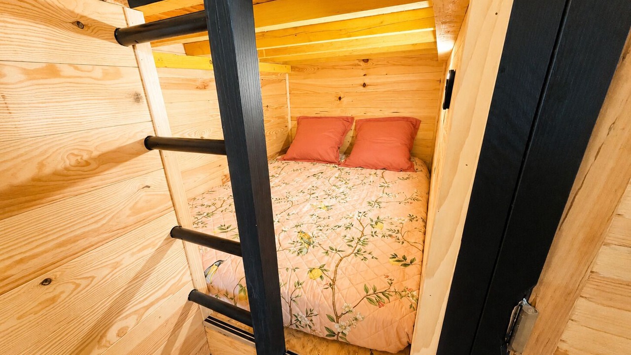 Photo of Bedroom in Mignaloux-Beauvoir