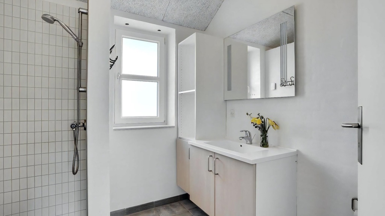Photo of Bathroom in Jegum