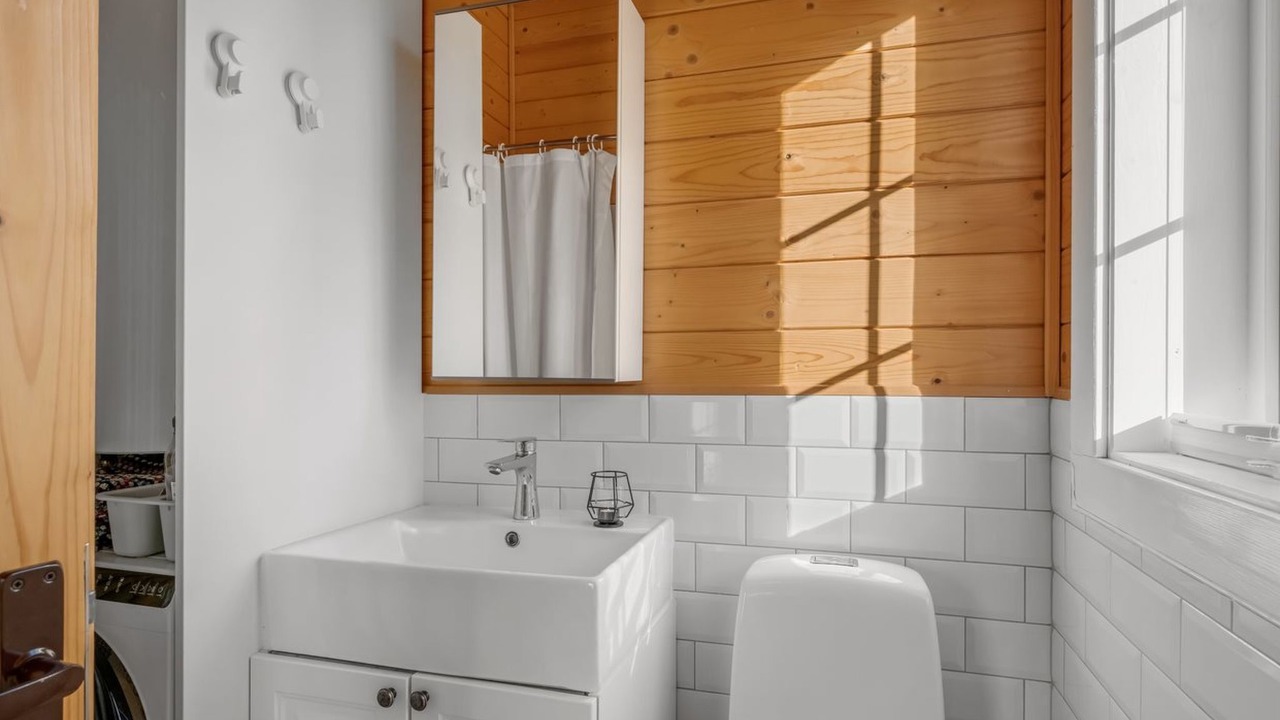 Photo of Bathroom in Vemb