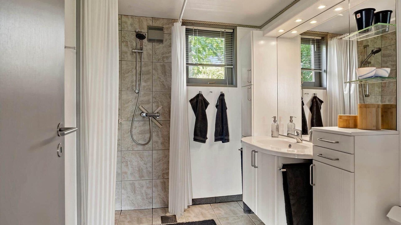 Photo of Bathroom in Logstor