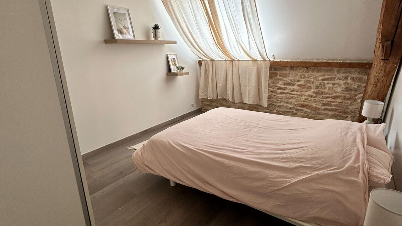 Photo of Bedroom in Chatenoy-le-Royal