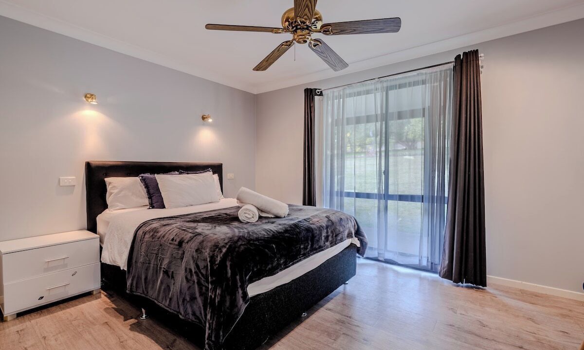 Photo of Bedroom in Mount Hunter