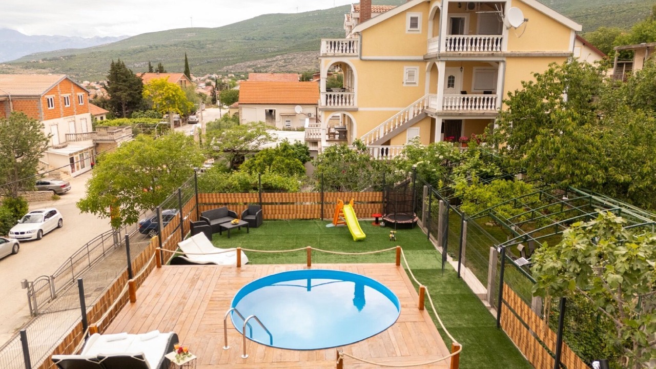 Photo of Outdoor in Gornji Karin