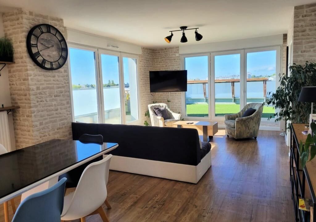 Photo of Livingroom in Pilotiere