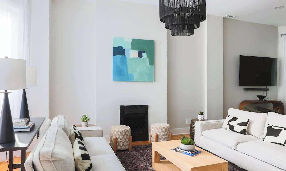 Photo of Livingroom in Sheffield and DePaul