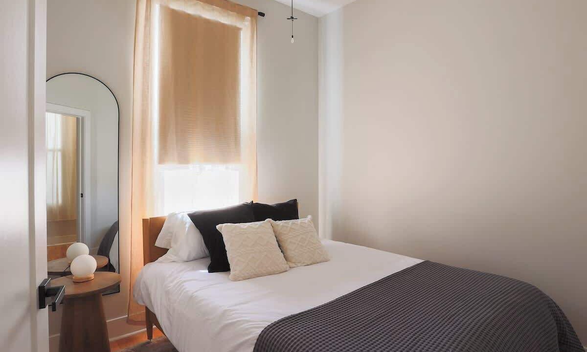 Photo of Bedroom in Sheffield and DePaul