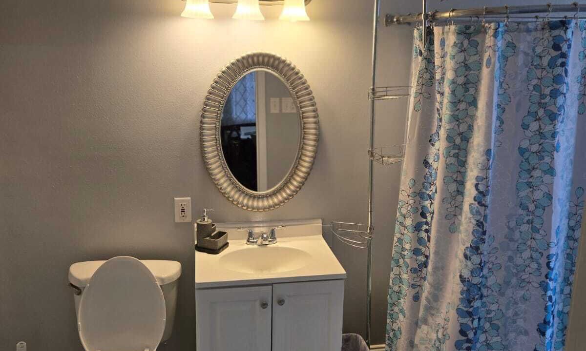Photo of Bathroom in Tulane - Gravier