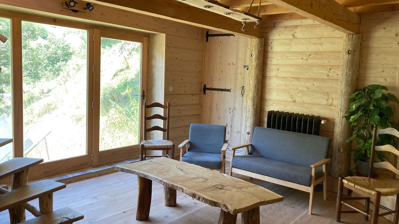 Photo of Others in Barles