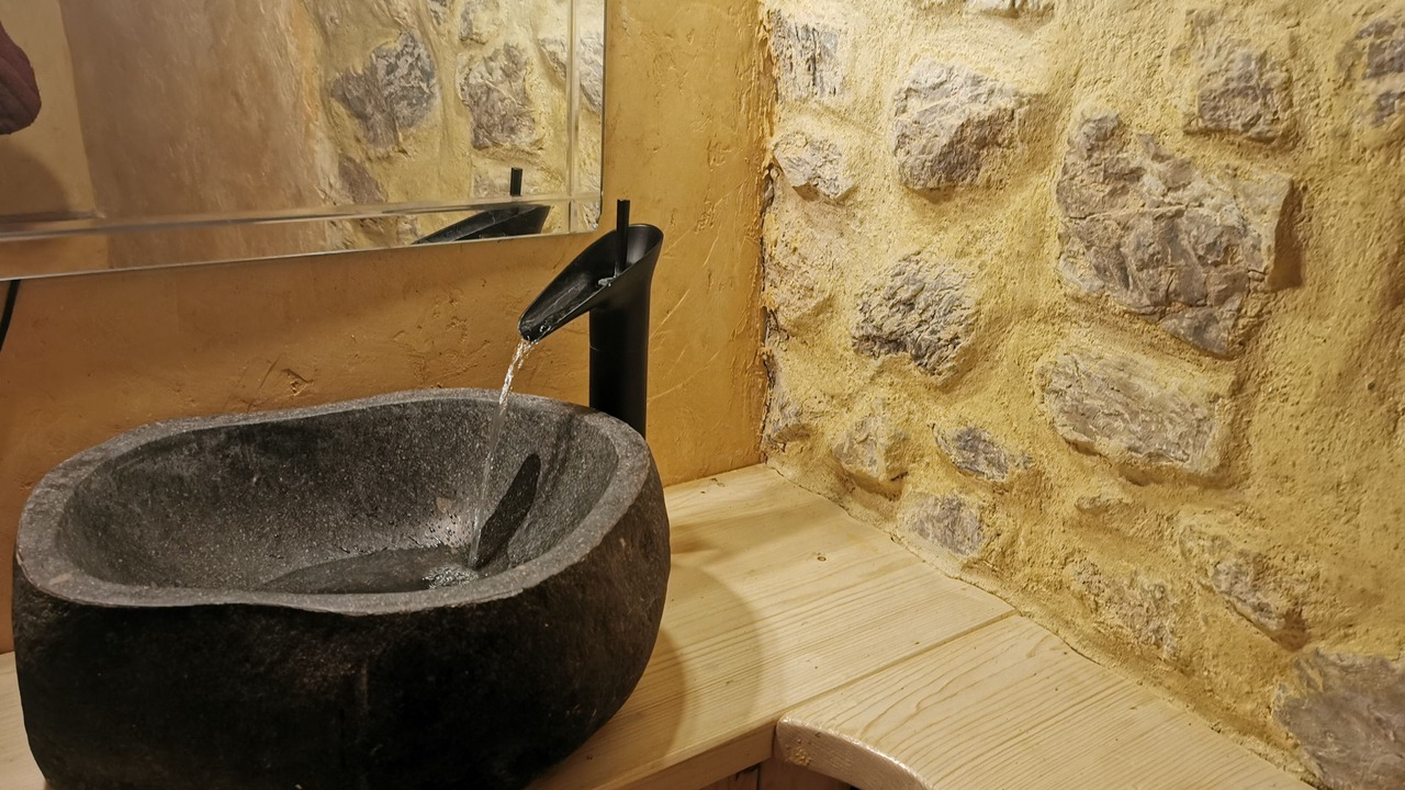 Photo of Bathroom in Barles