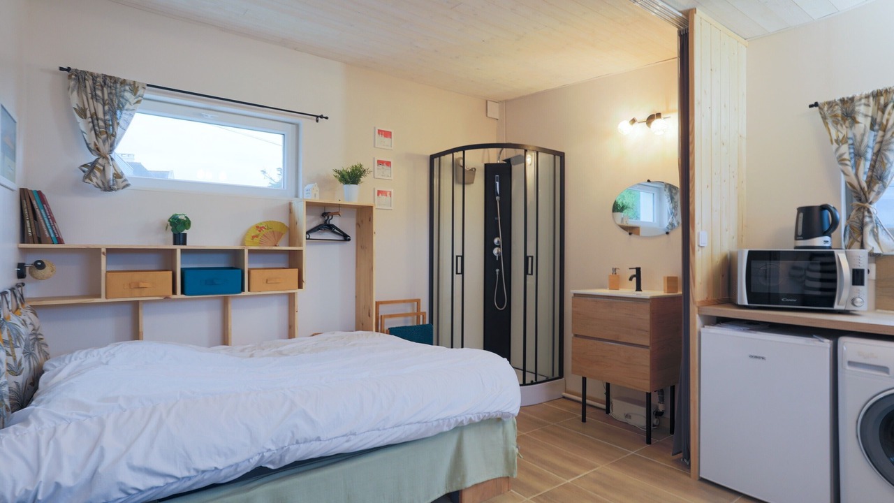 Photo of Bedroom in Tredrez-Locquemeau