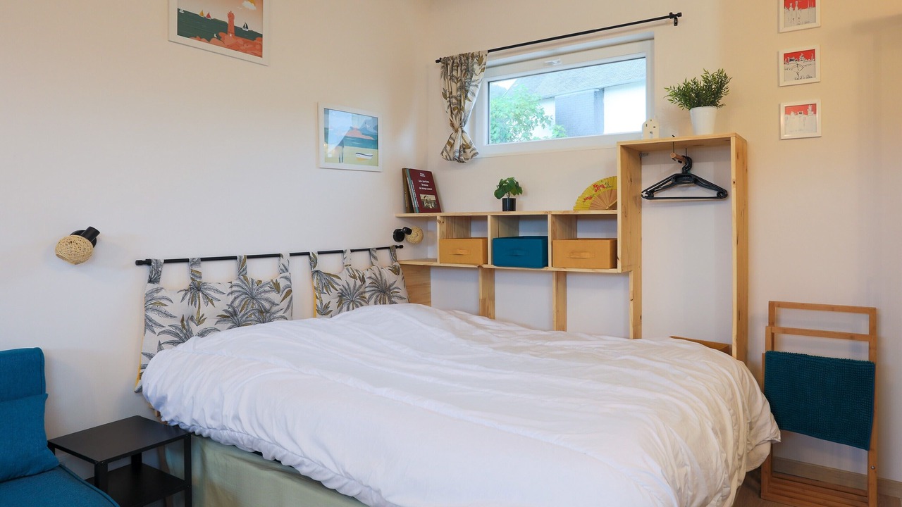 Photo of Bedroom in Tredrez-Locquemeau