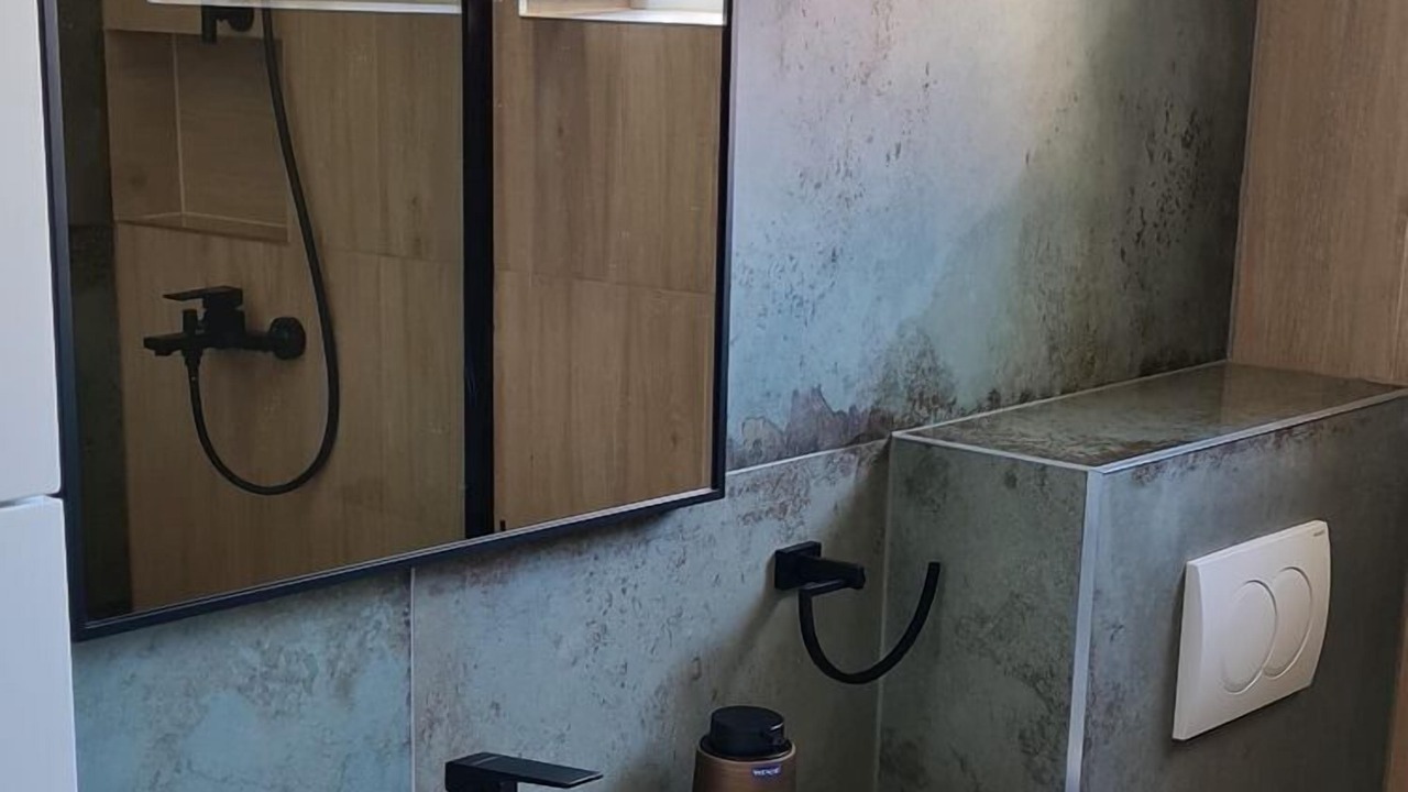 Photo of Bathroom in Pile