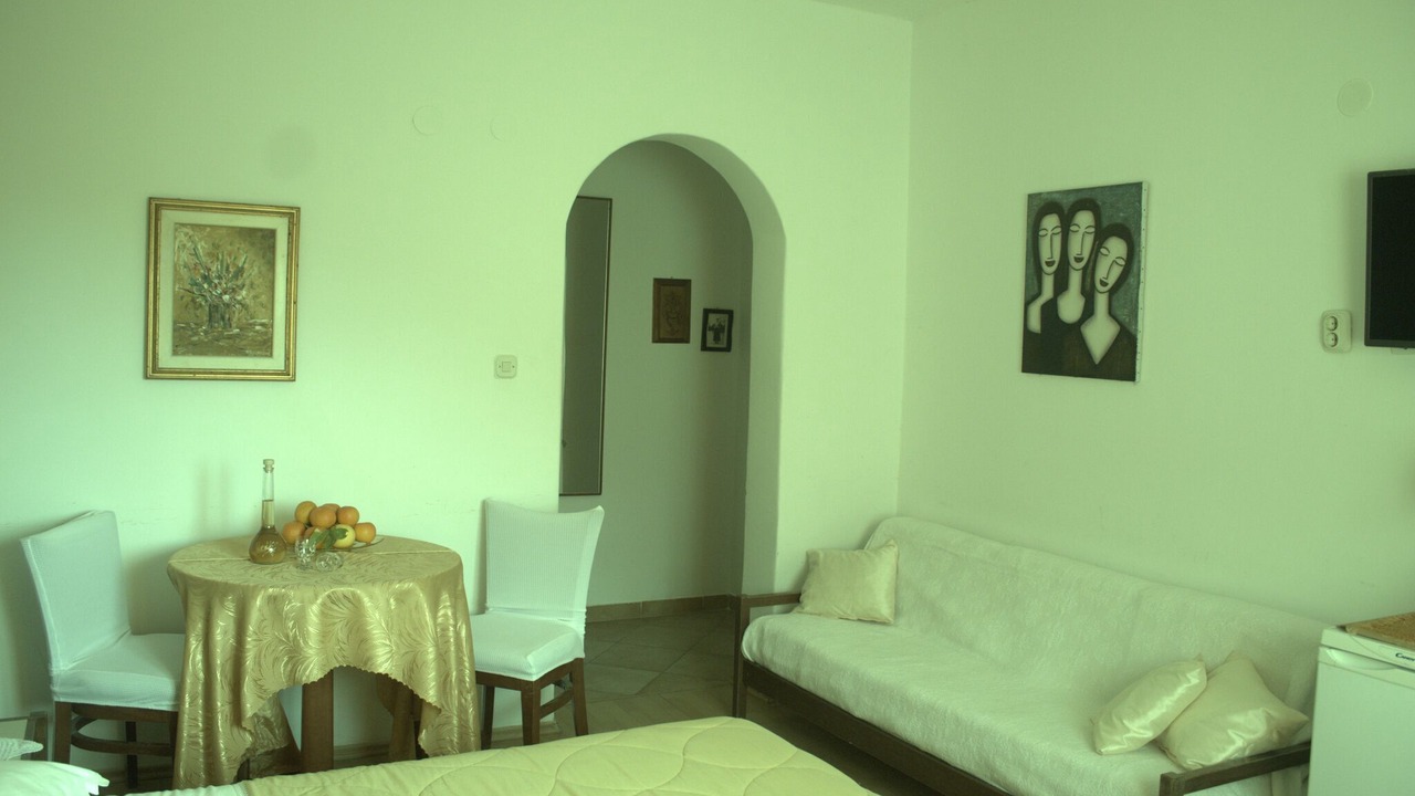 Photo of Others in Brsecine
