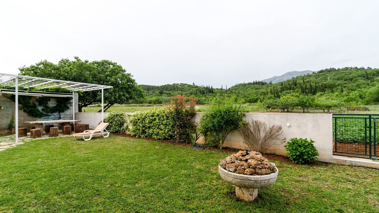 Photo of Outdoor in Popovici