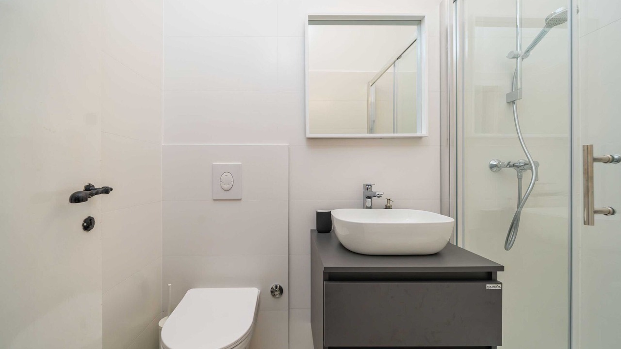 Photo of Bathroom in Pile