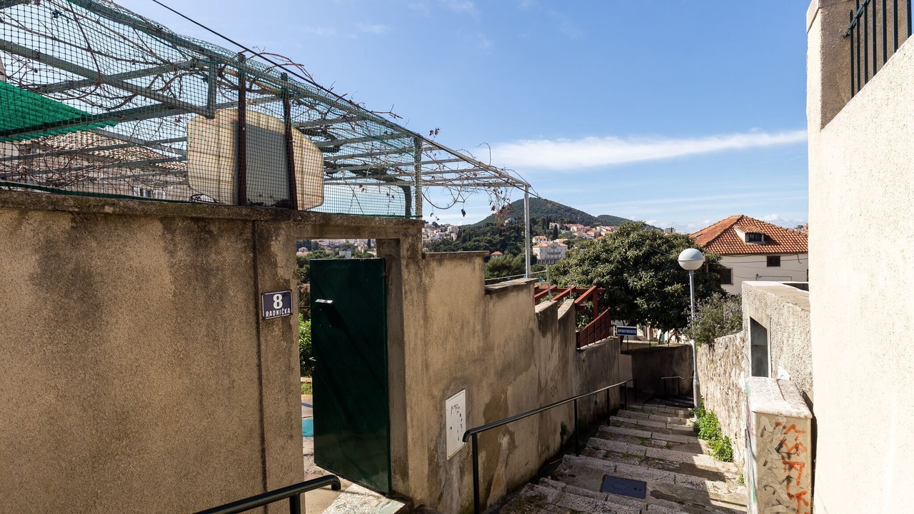 Photo of Outdoor in Gruz
