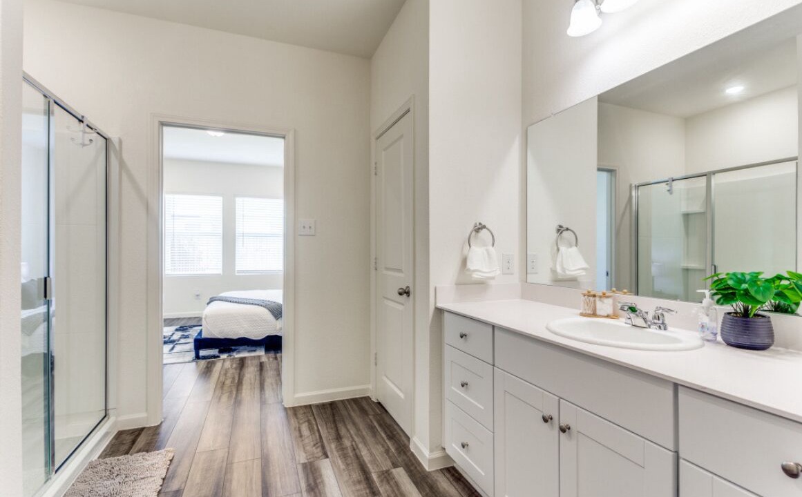 Photo of Bathroom in Crowley
