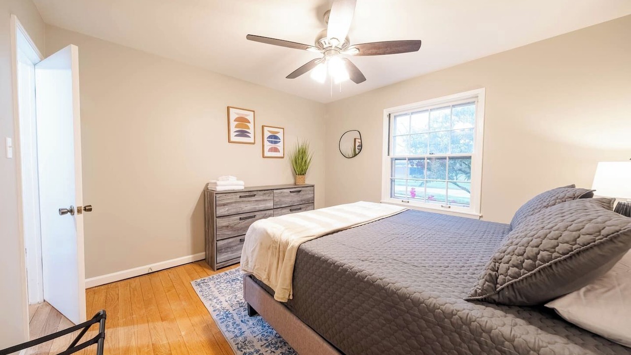 Photo of Bedroom in Champaign