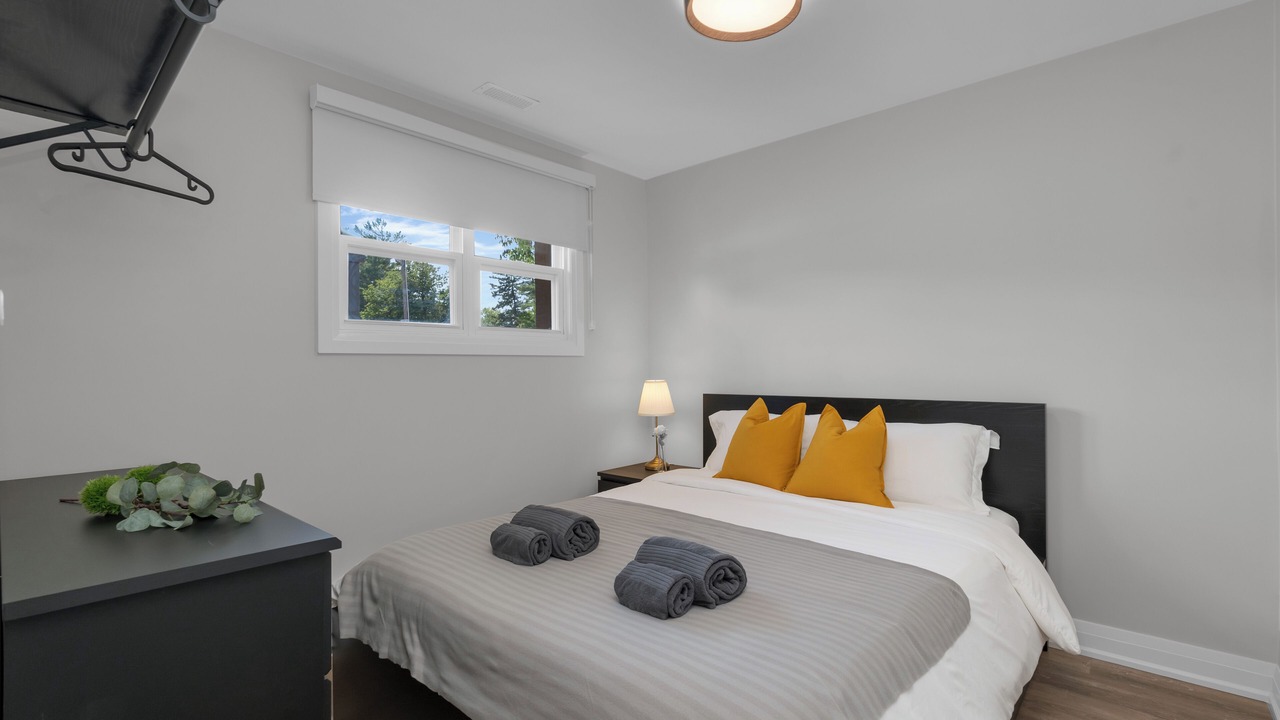 Photo of Bedroom in Wasaga Beach
