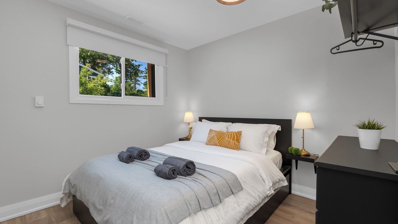 Photo of Bedroom in Wasaga Beach