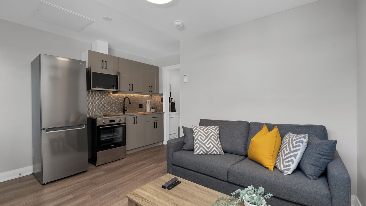 Photo of Livingroom in Wasaga Beach