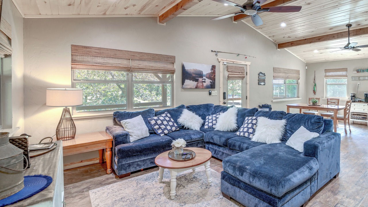 Photo of Livingroom in Clayton